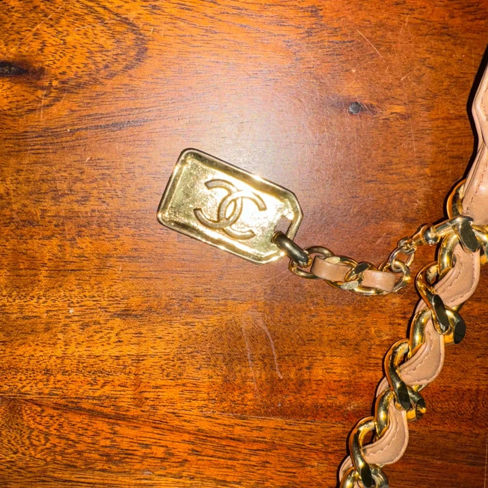 CHANEL Rue Cambon Beige Leather Belt with Gold Chain - Picture 3 of 7